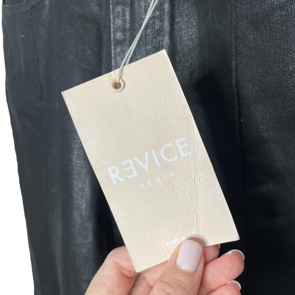 Revice | NWT Venus Black Coated Star Butt Straight Leg Jeans 26 - Picture 4 of 11